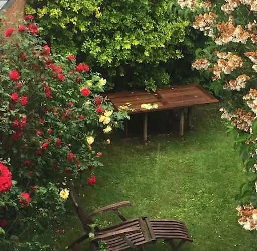 Wohnliches , Behagliches Mit Balkon Und Wifi アパート メンヒェングラートバッハ