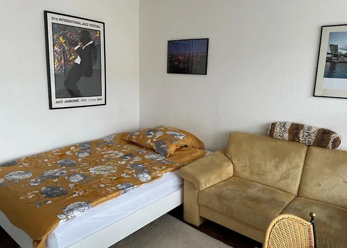 Wohnliches , Behagliches Mit Balkon Und Wifi *